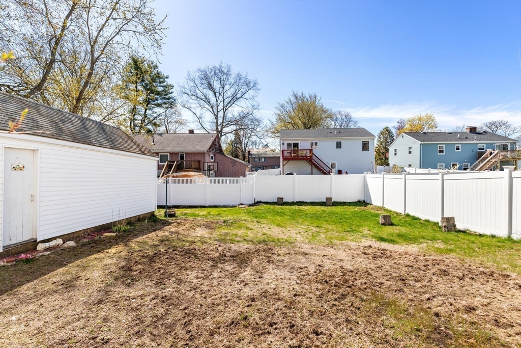 61 Bay State Rd