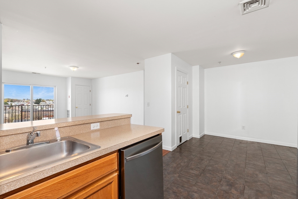 84 Aborn St # 2403