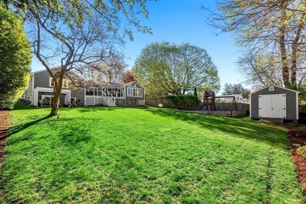 99 Edgewater Drive