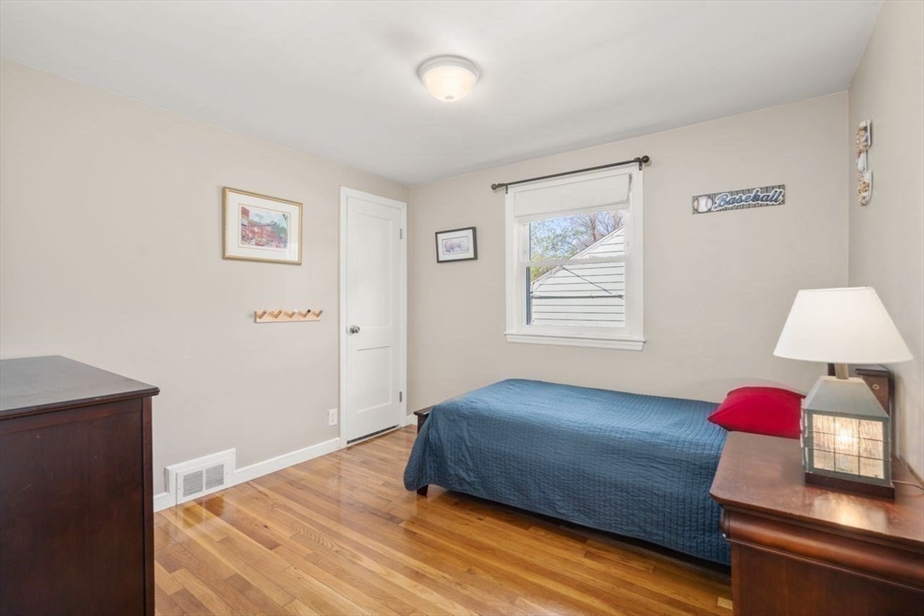 99 Edgewater Drive