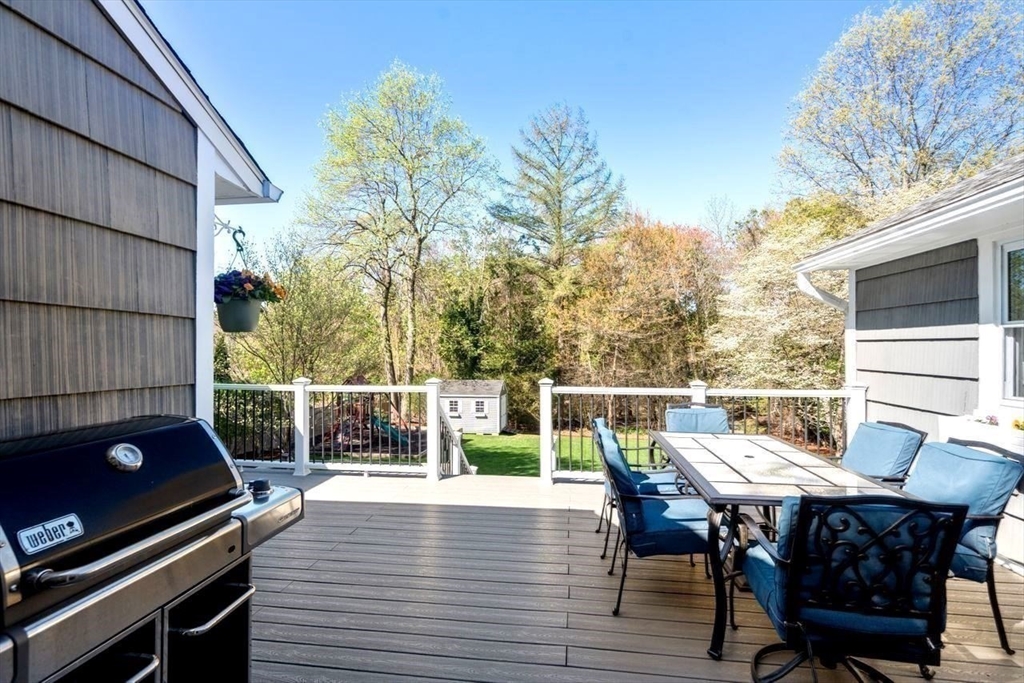 99 Edgewater Drive