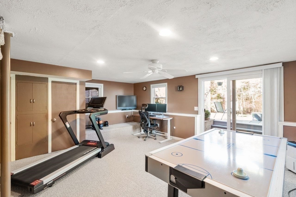 99 Edgewater Drive