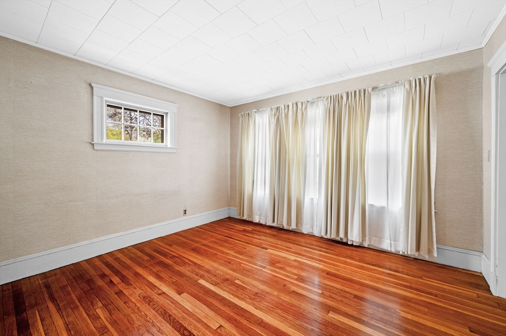 40-42 Tappan St