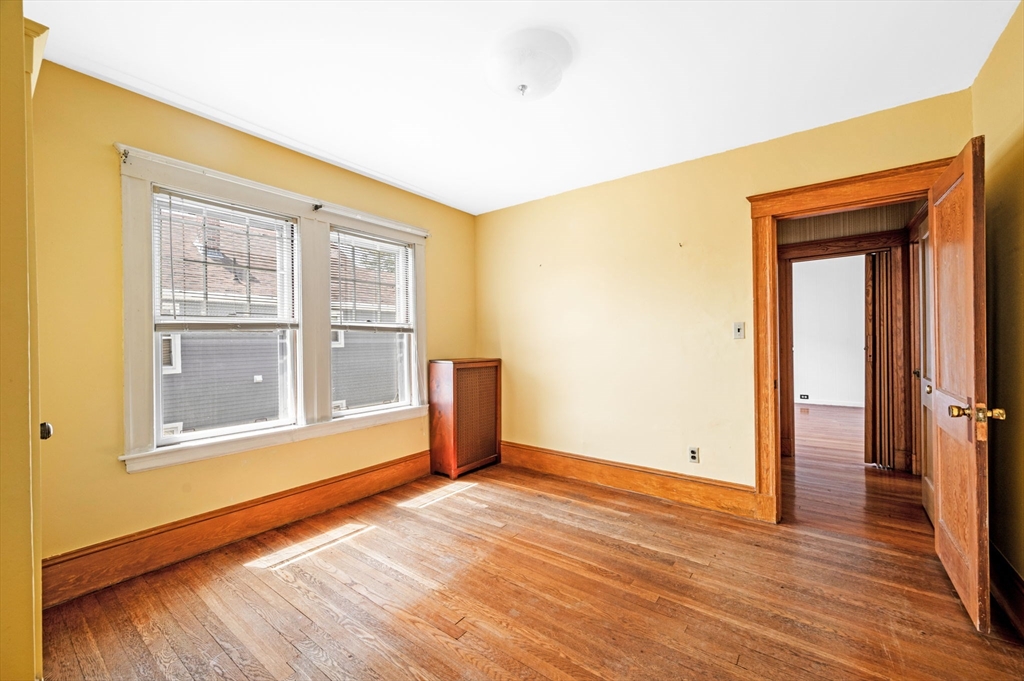 40-42 Tappan St