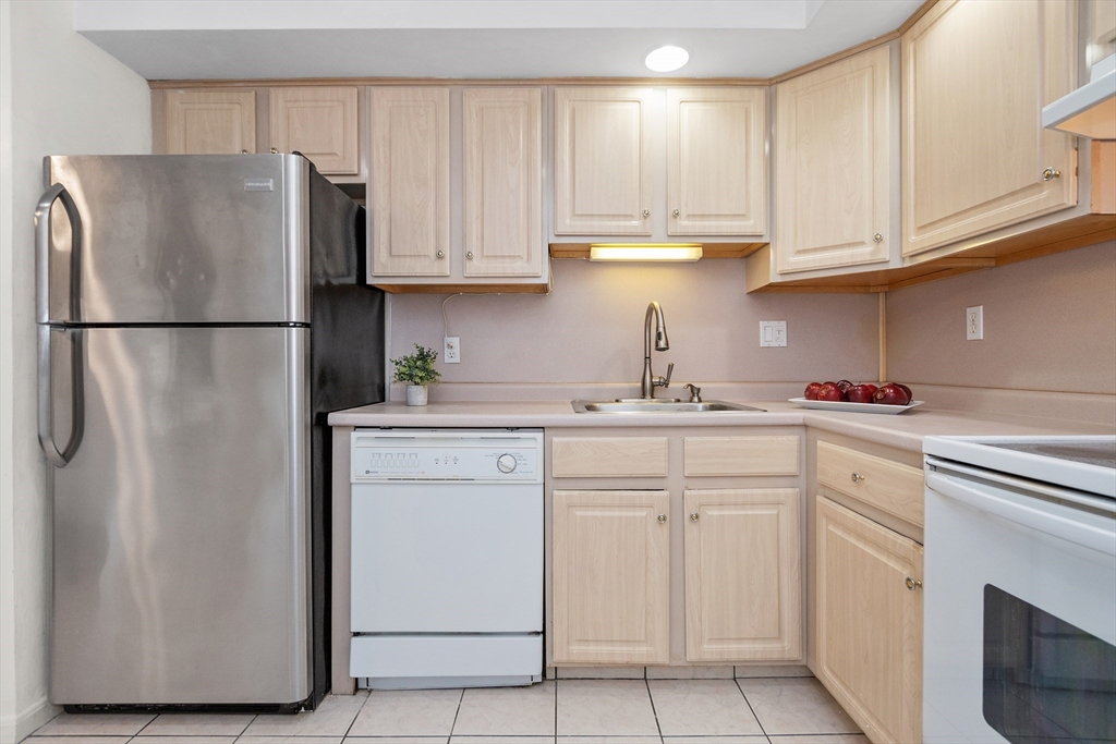 30 Revere Beach Pkwy # 803