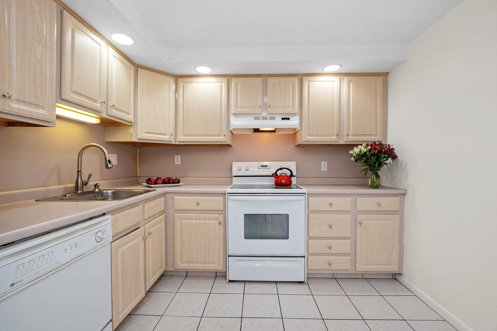 30 Revere Beach Pkwy # 803