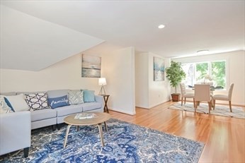 104 Glen St # 2