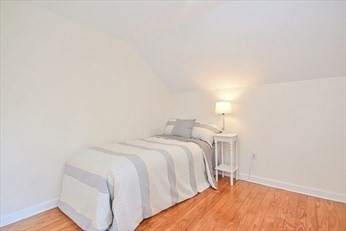 104 Glen St # 2
