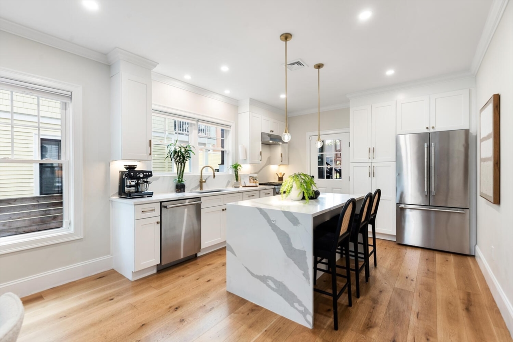 12-14 Norumbega St # 12