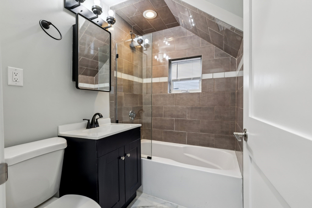 7 Hawthorne St # 1