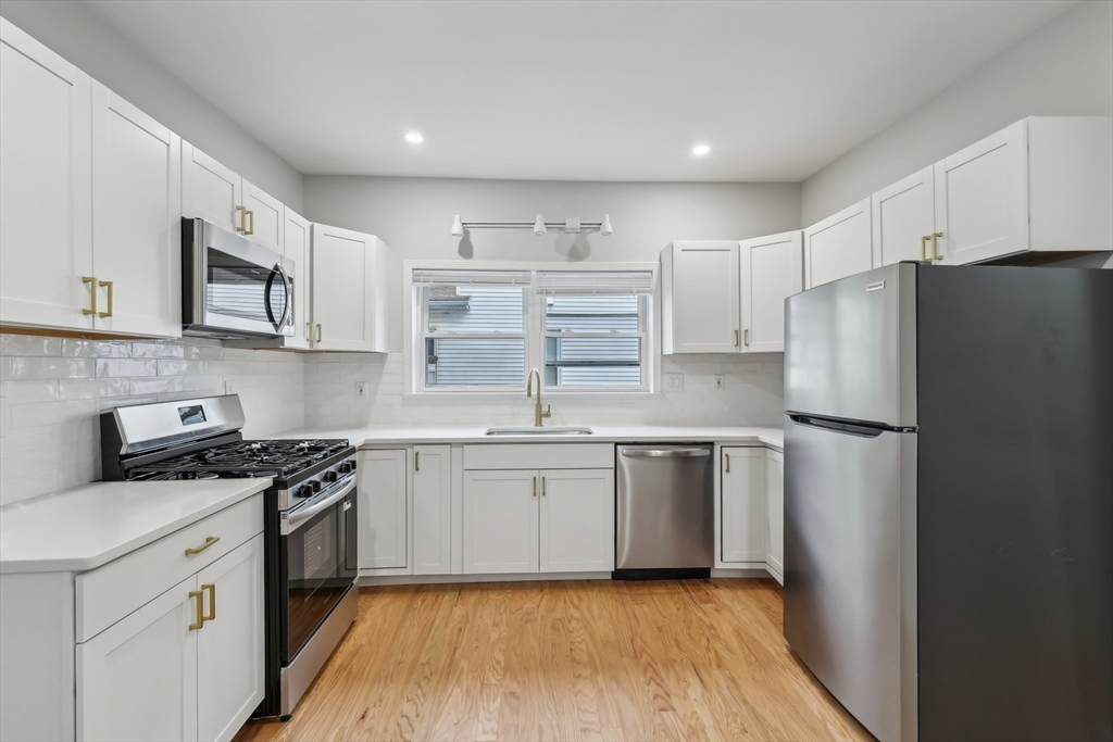 7 Hawthorne St # 1