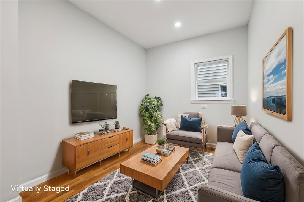 7 Hawthorne St # 1