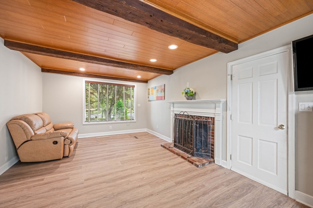 65 Thornberry Rd