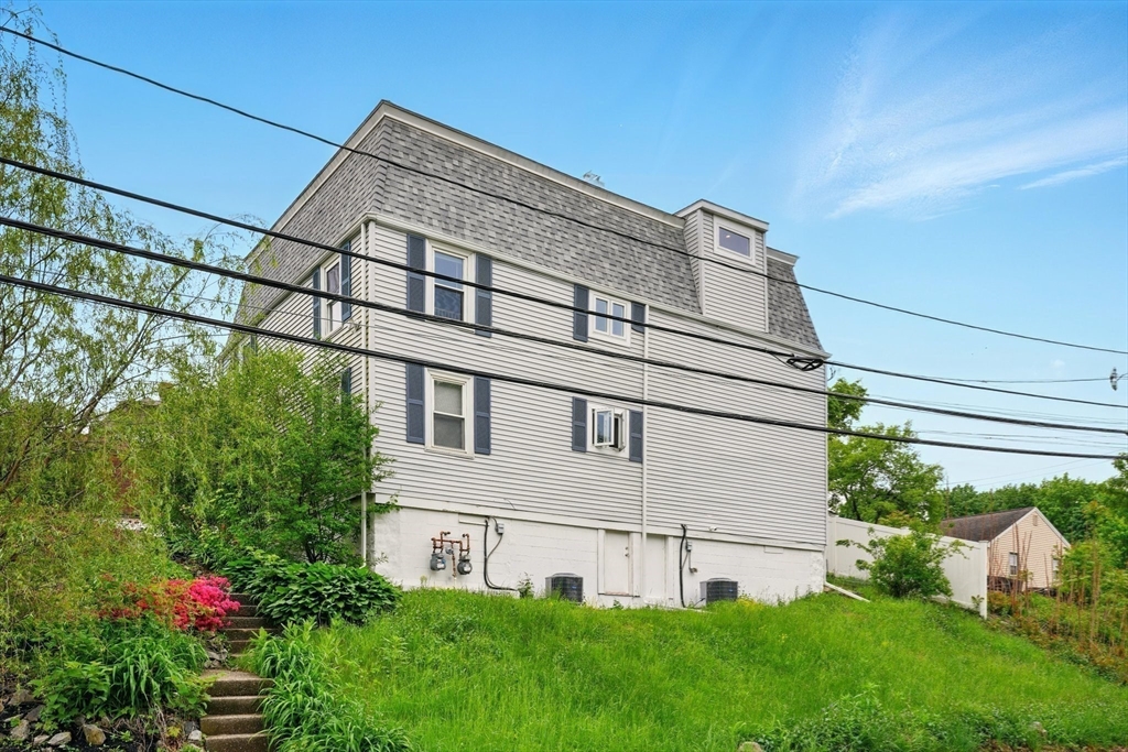 17-R Highland St # 2