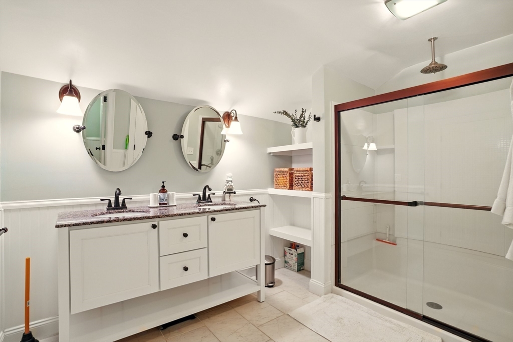 17-R Highland St # 2