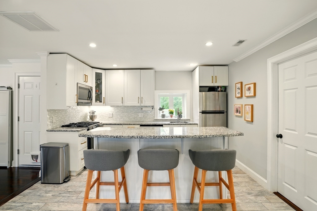 17-R Highland St # 2