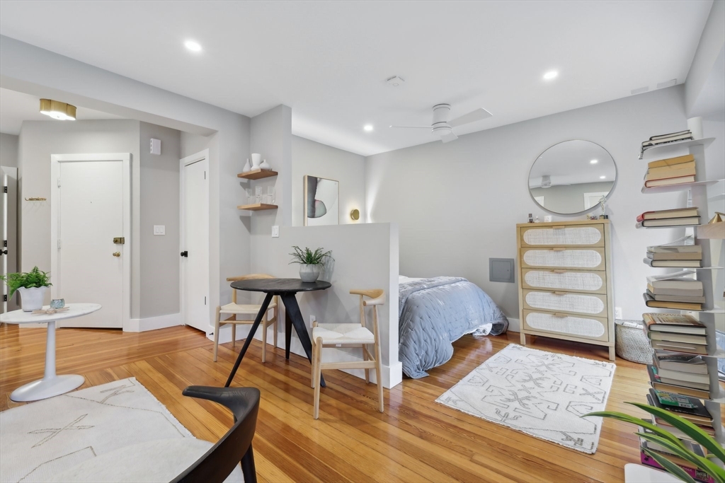67 Walker St # 3
