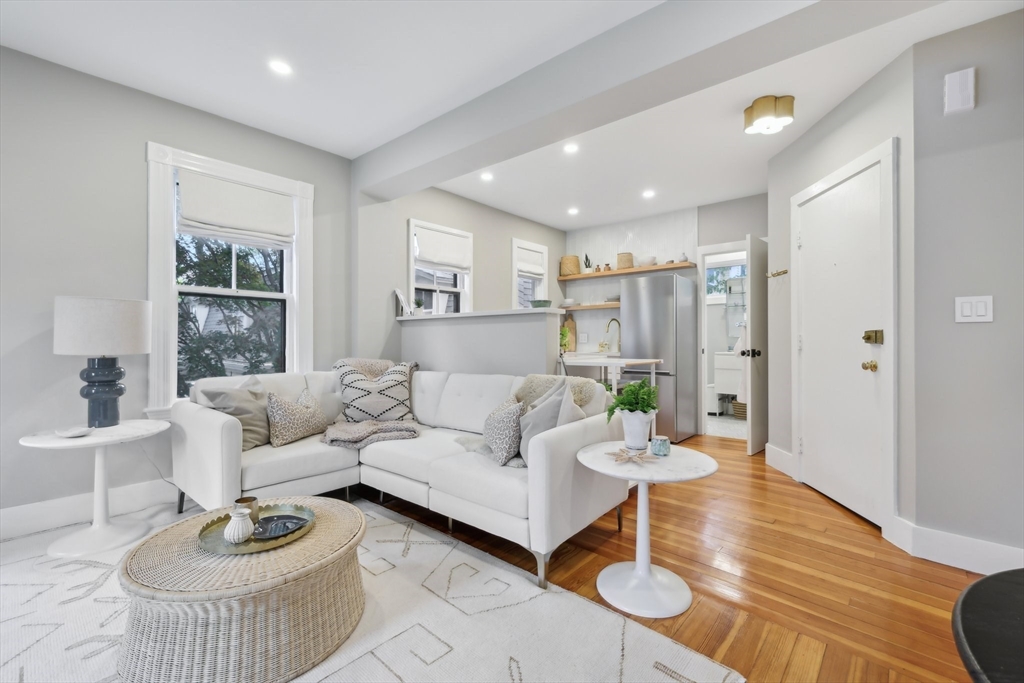 67 Walker St # 3