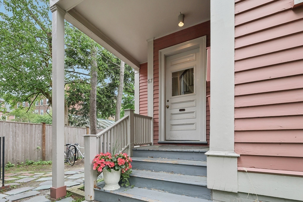 67 Walker St # 3