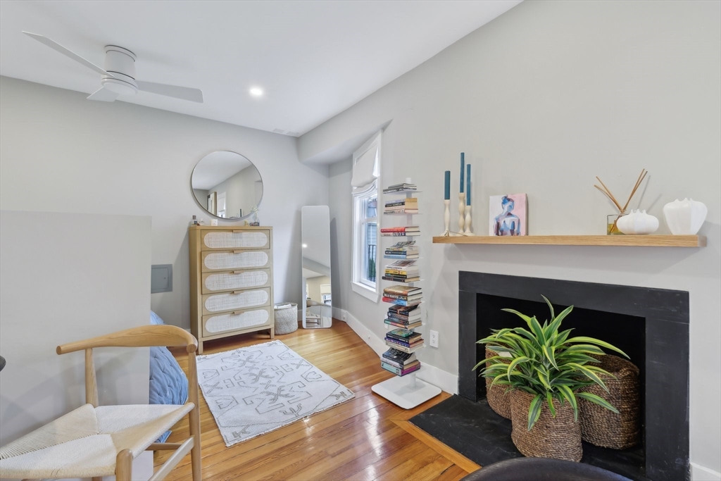 67 Walker St # 3