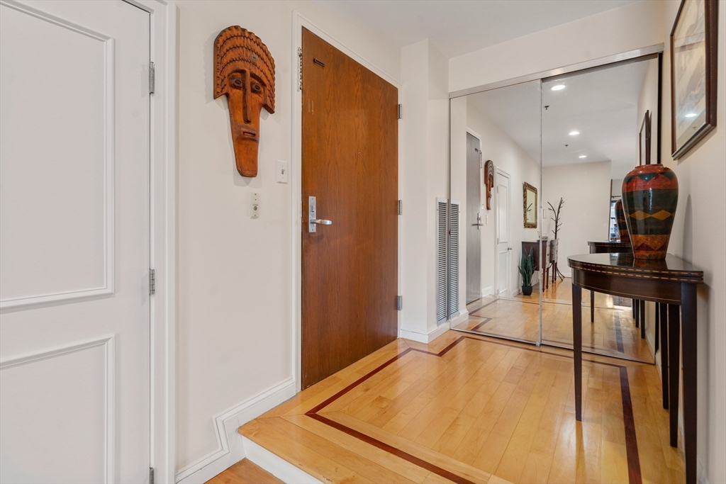 1265 Beacon St # 901