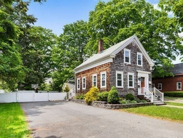 11 Ash St