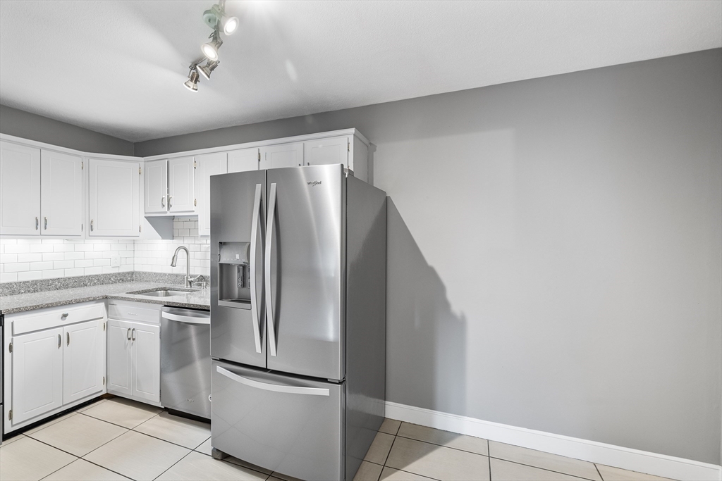 11 Cogswell Ave # 16