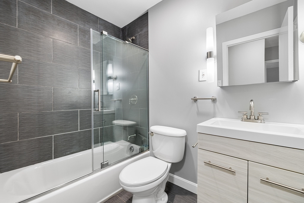 11 Cogswell Ave # 16