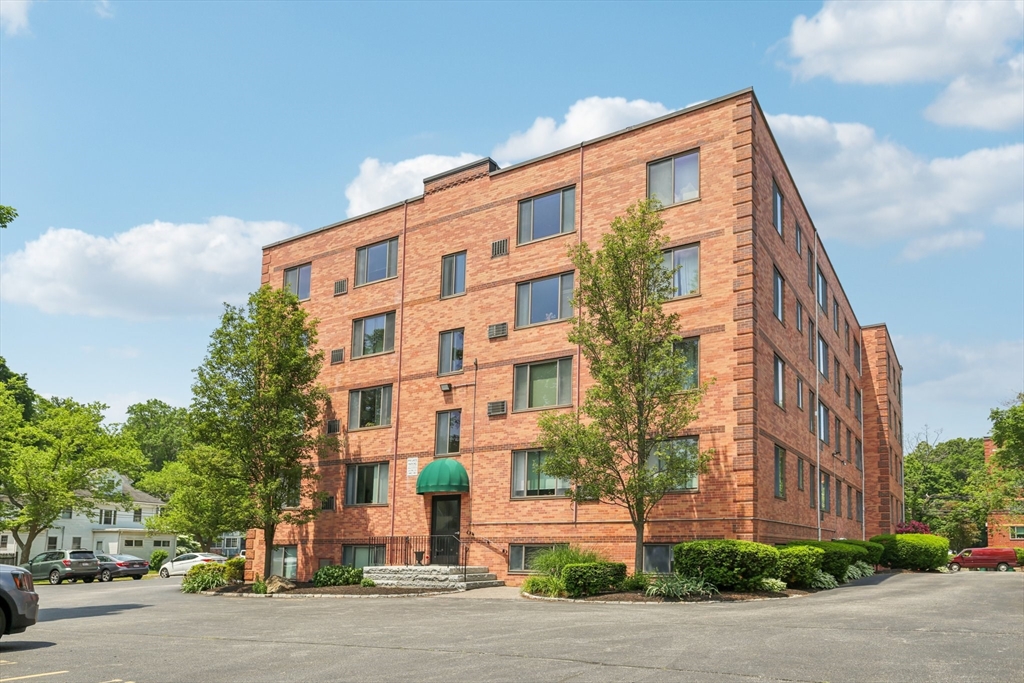 128 Pleasant St # 407