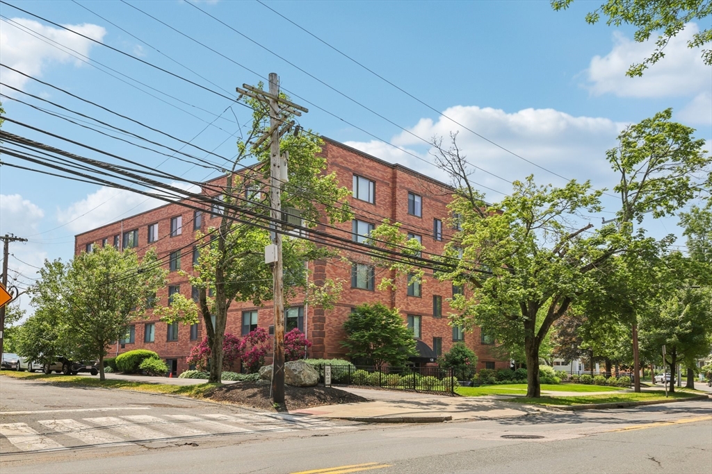 128 Pleasant St # 407
