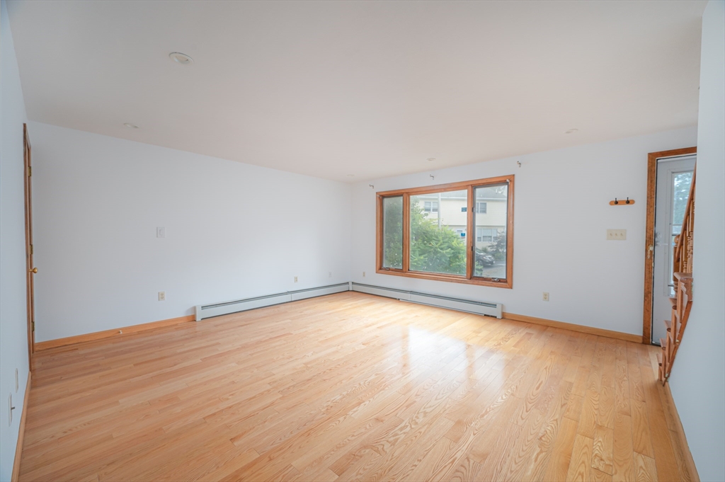 30 Wallace Cir # 30