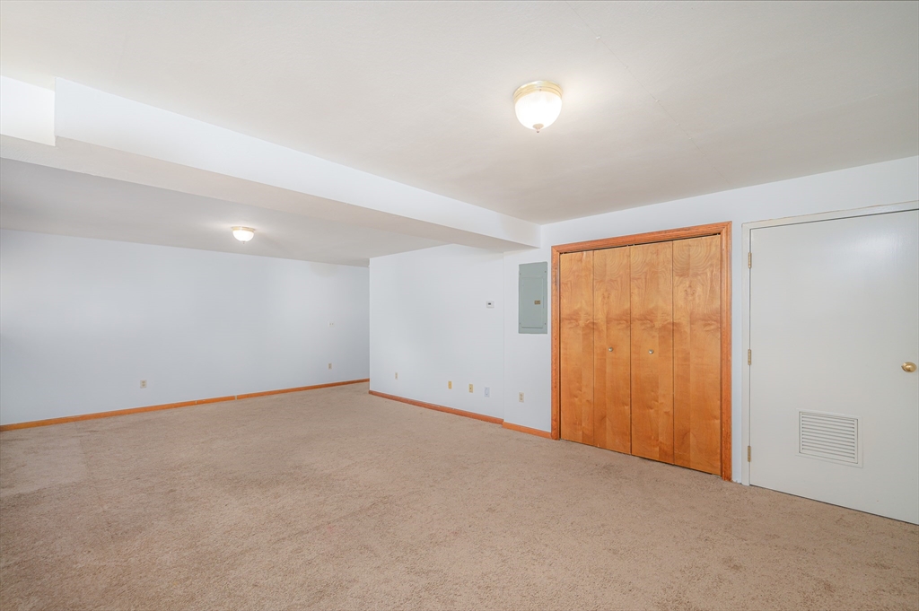 30 Wallace Cir # 30