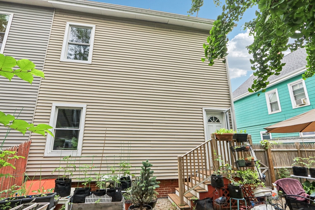 20 Lake St # 2