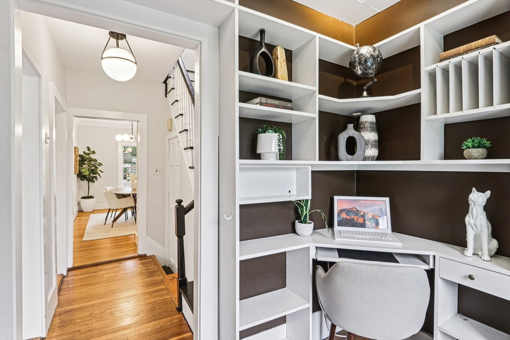 20 Lake St # 2
