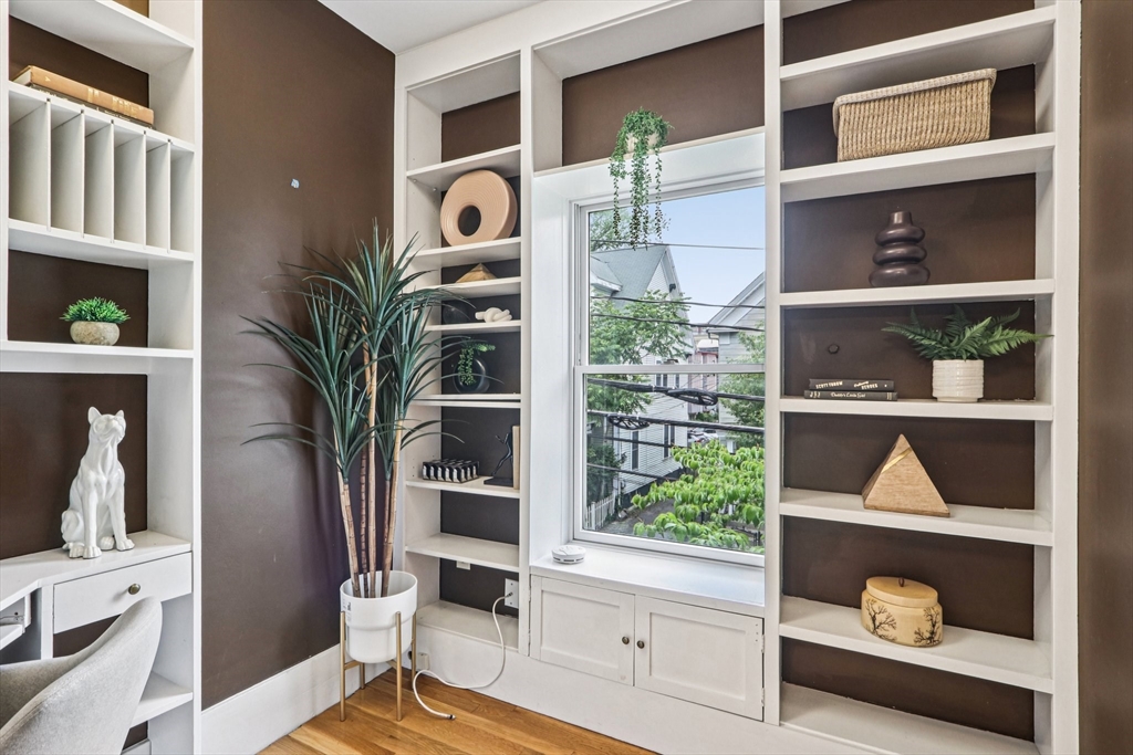 20 Lake St # 2