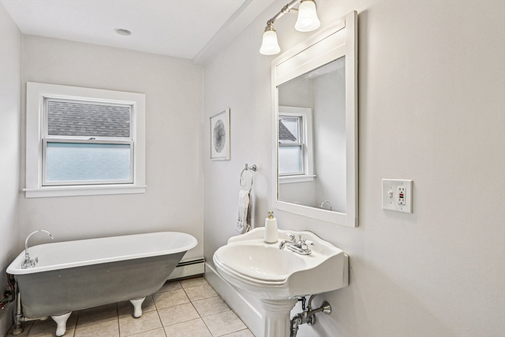 20 Lake St # 2
