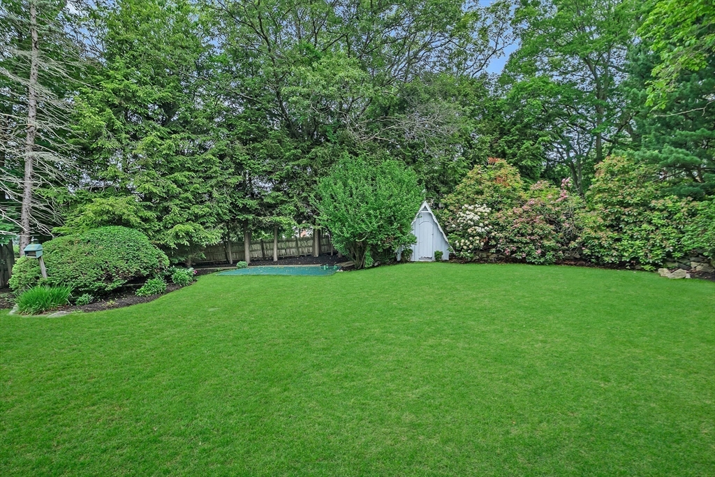 35 Circle Rd