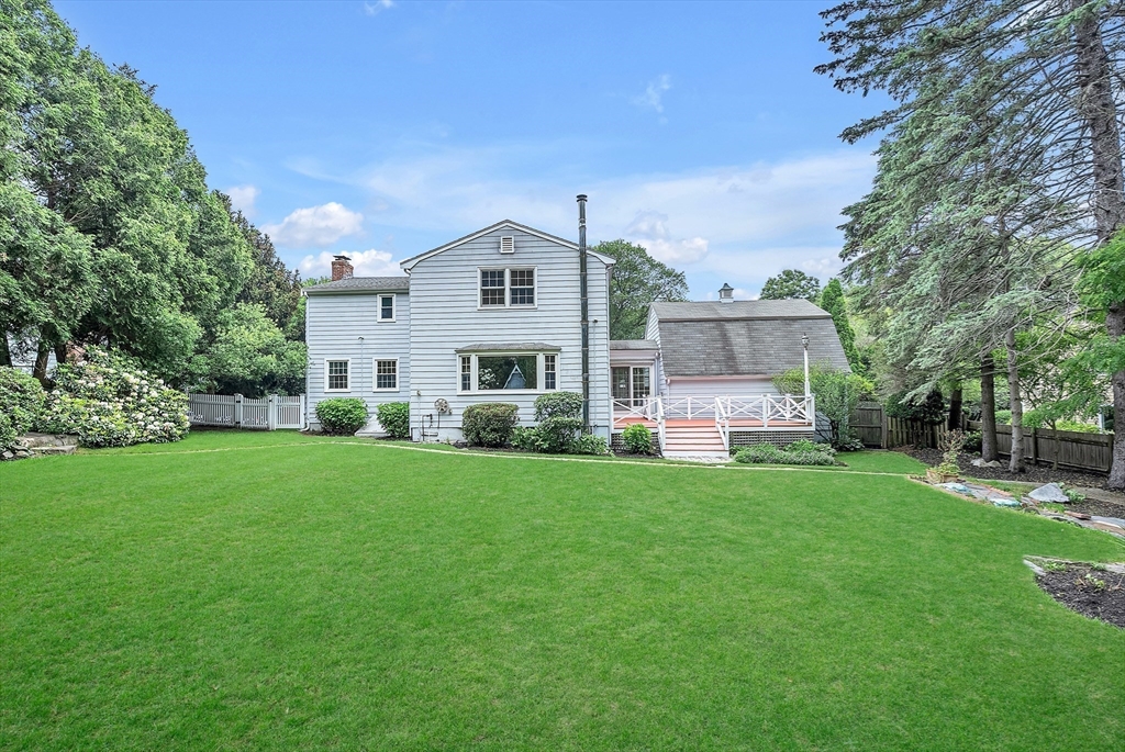 35 Circle Rd