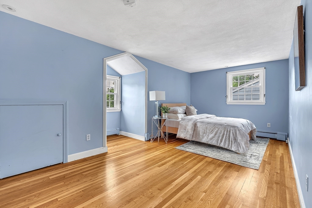 35 Circle Rd