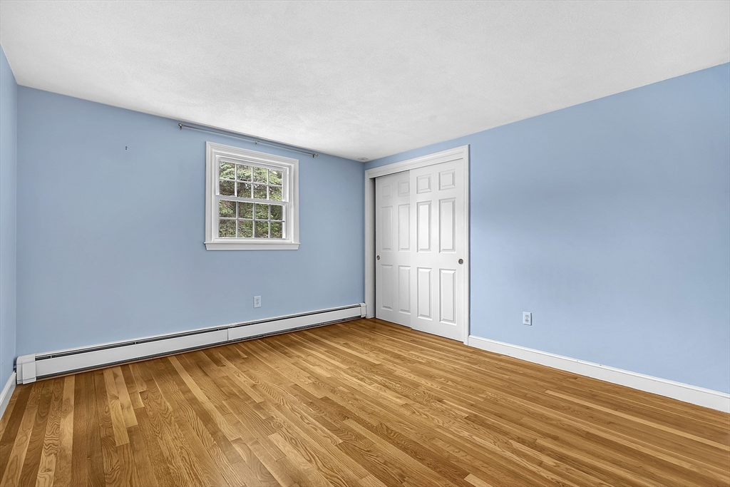 35 Circle Rd