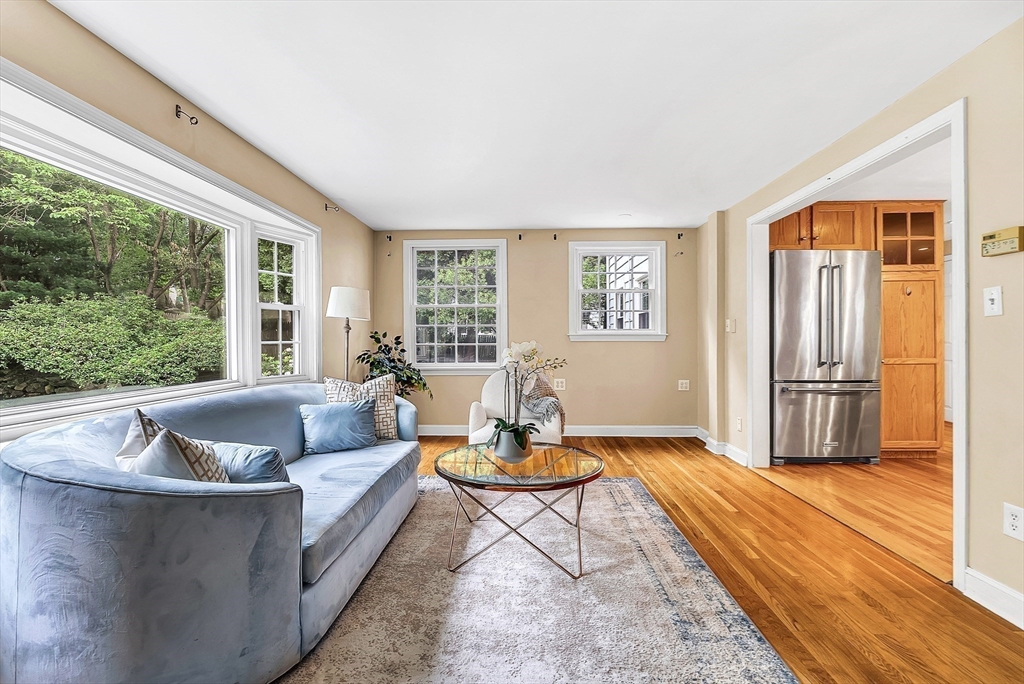 35 Circle Rd