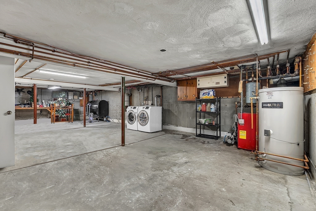 35 Circle Rd