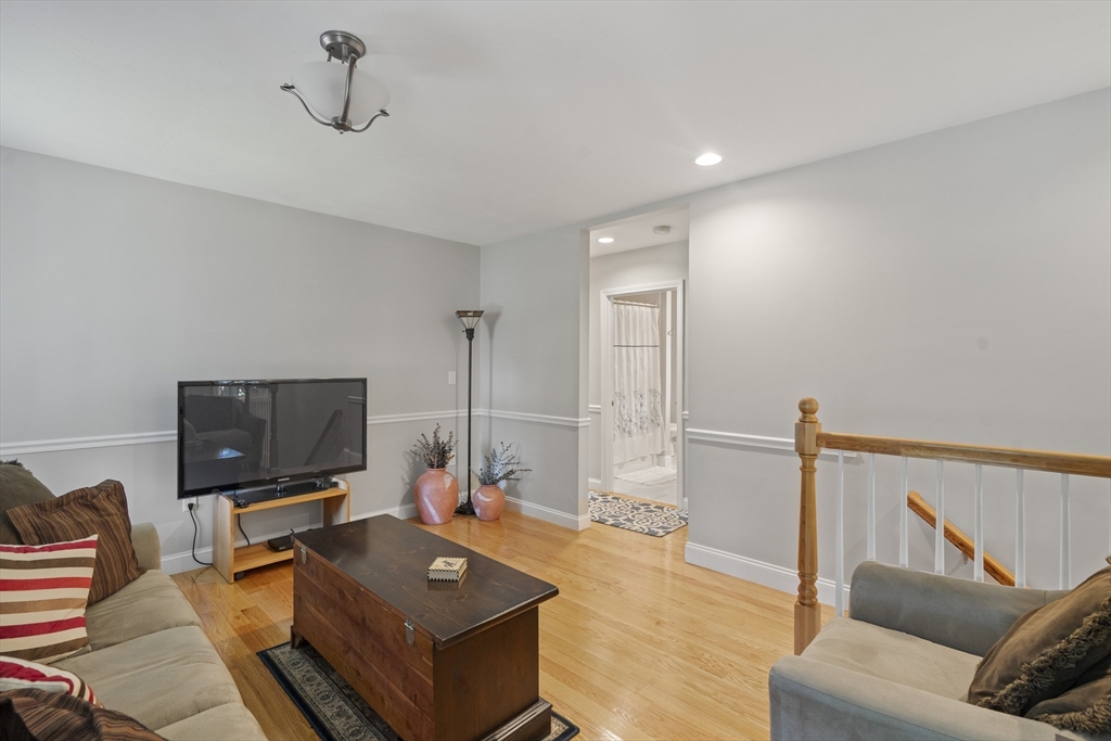 157 Brooks St