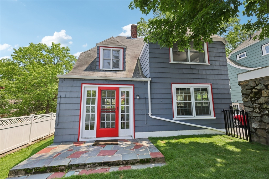 24 Brown St