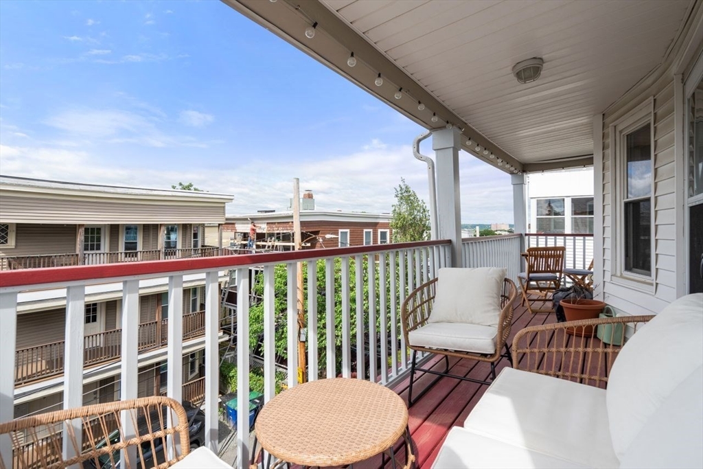 10 Silvey Pl # 3