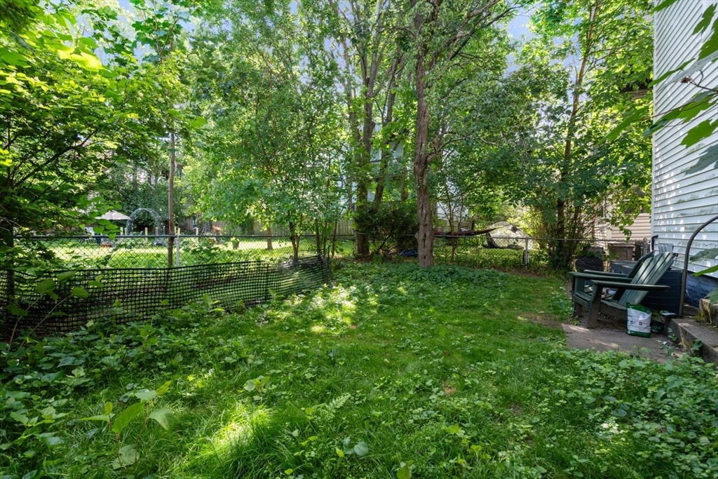 10 Silvey Pl # 3