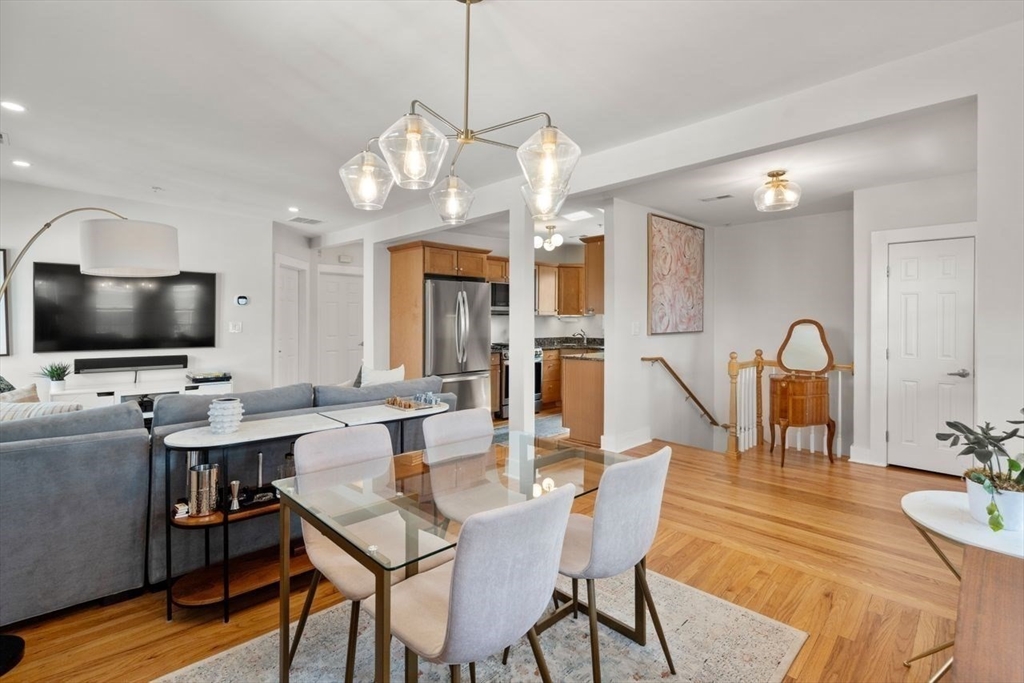 10 Silvey Pl # 3