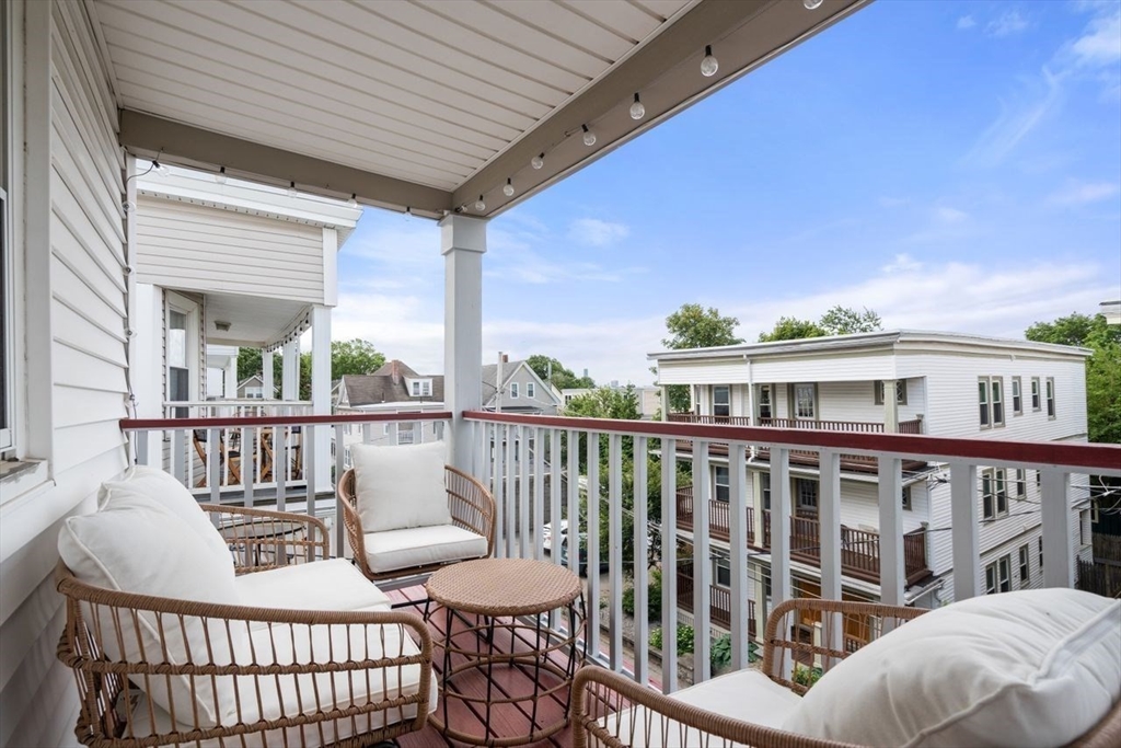 10 Silvey Pl # 3