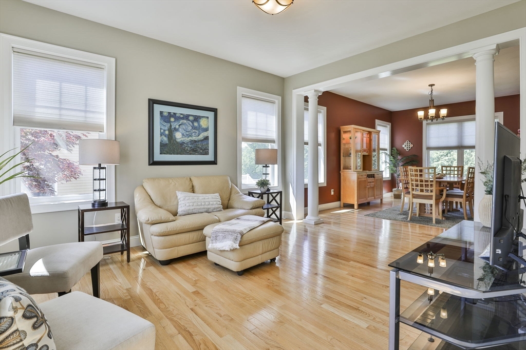 34 Winship Dr