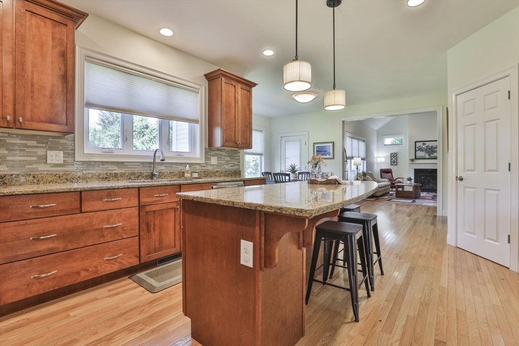 34 Winship Dr